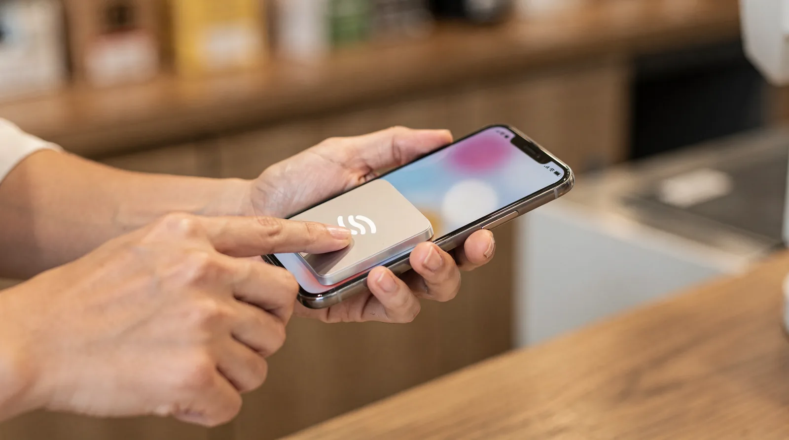 How does mobile credit card processing work